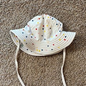 Hanna Andersson white polka dot sunblock swim hat M